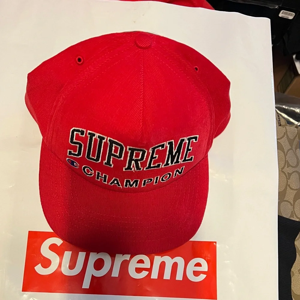 SUPREME X CHAMPION SNAPBACK RED - Picture 7 of 8